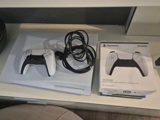 PlayStation 5 825 GB CFI-1216A