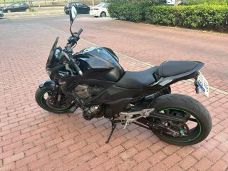Kawasaki Z800 Negra