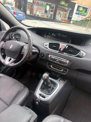 Renault Grand Scenic 2012