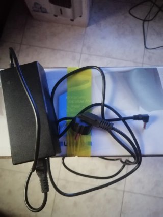 Adaptador de corriente 12V 5A