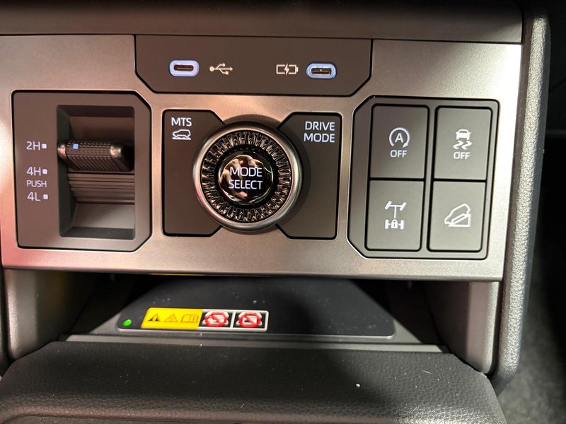 Toyota Hilux 2026, foto 12