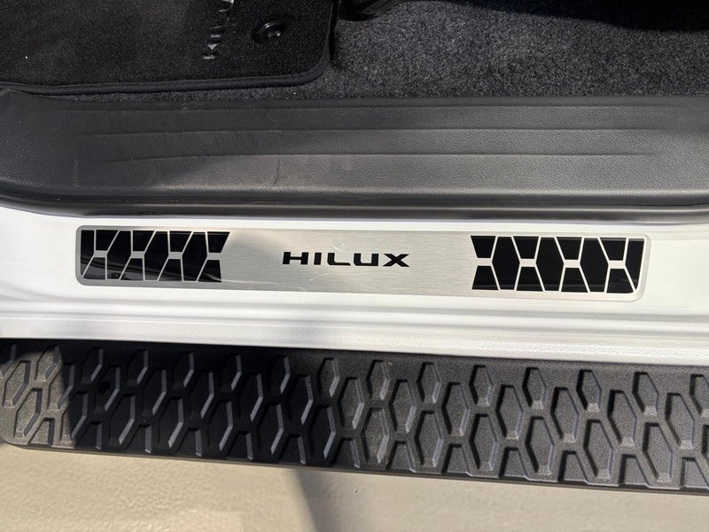 Toyota Hilux 2026, foto 24