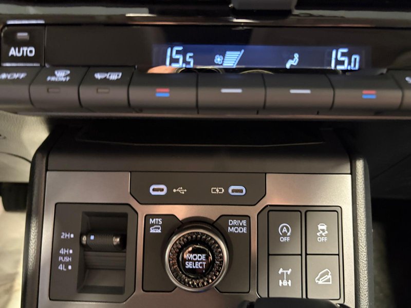 Toyota Hilux 2026, foto 29