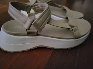 Sandalias Zara Beige