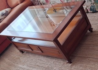 Mesa de centro de madera y cristal de madera buena