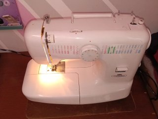 Máquina de coser Victoria