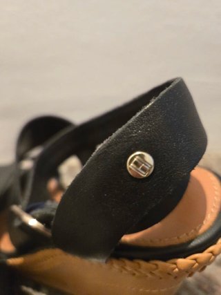 Sandalias cuña Tommy Hilfiger negras