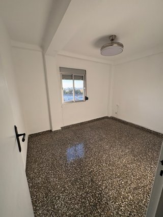 Piso en alquiler frente al Parque Santana-Linares.