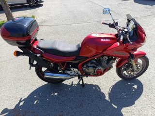 Yamaha XJ 600 Diversion Roja
