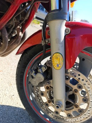 Yamaha XJ 600 Diversion Roja
