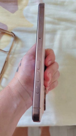 iPhone 16 Pro Max Como nuevo  Bateria 95