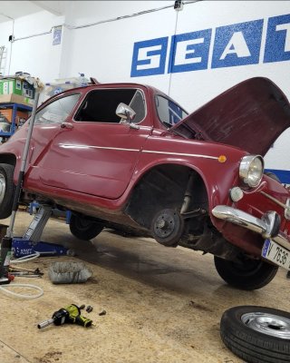 Reparación Seat 600, clásicos