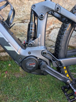 Bicicleta Eléctrica Scott Strike 930