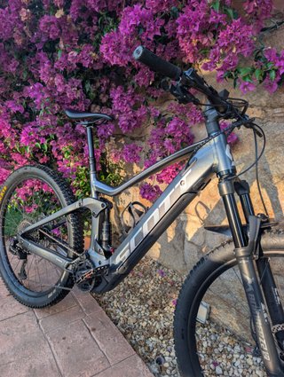 Bicicleta Eléctrica Scott Strike 930