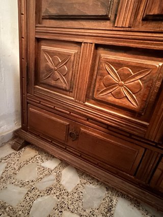 Armario Vintage Madera Tallada