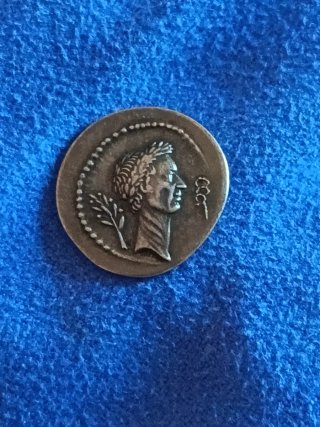 Moneta romana antica