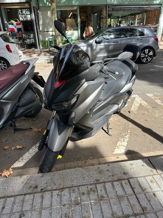 Yamaha XMAX 125