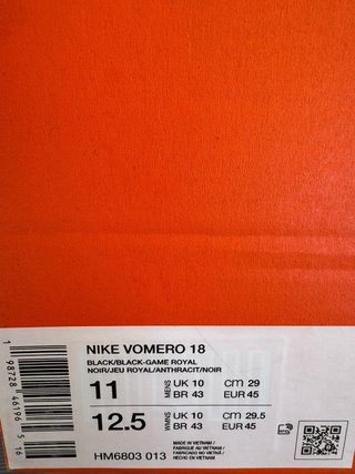 Nike Vomero 18 Black HM6803-013 Talla 45 EU