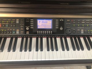 Piano Digital Yamaha Clavinova CVP-301