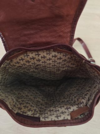 Mochila de cuero marrón