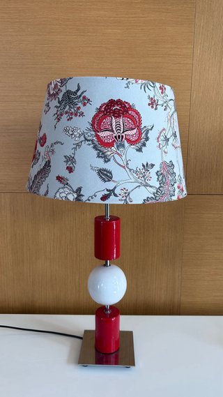 Lámpara de mesa vintage floral