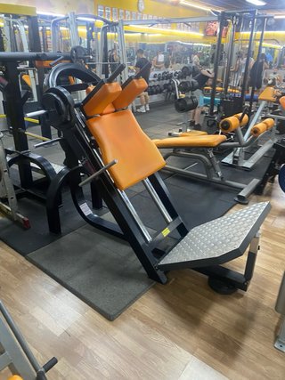 Máquina de gimnasio para pectoral