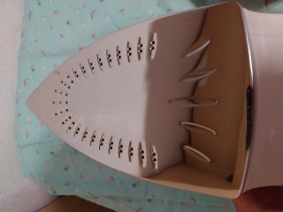 Plancha de ropa Jata 2400W
