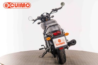 HARLEY DAVIDSON STREET 750