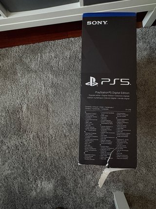 PlayStation 5 Digital Edition sin abrir