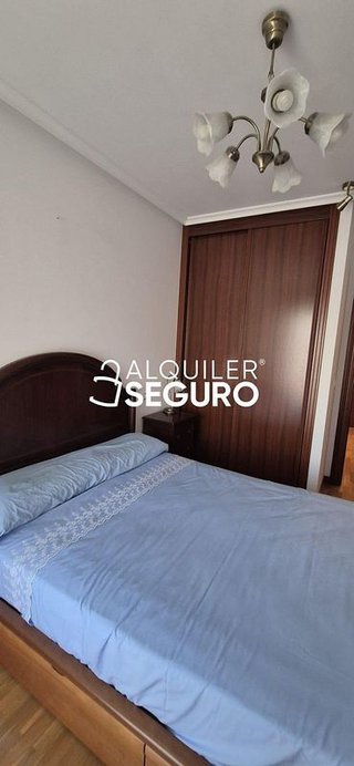 Estudio en alquiler en Zona Teatro Campoamor en Oviedo