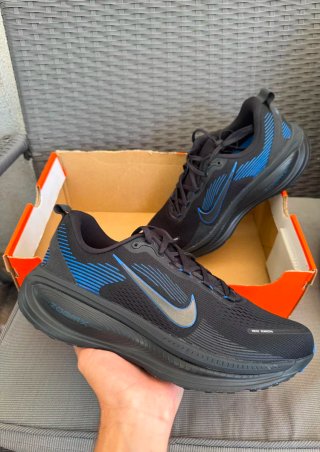 Nike Vomero 18 Game Royal HM6803-013 Talla 45 EU