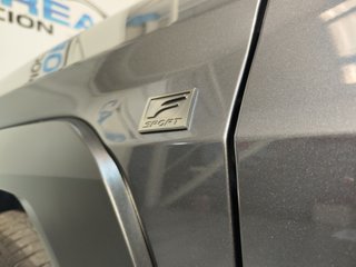 Lexus UX 250h F Sport 2023