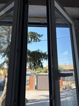 Ventana de aluminio
