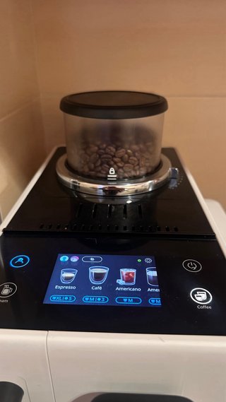 Cafetera DeLonghi Rivelia Artic Automática