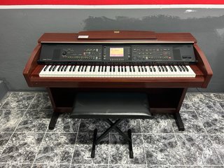 Piano Electrónico YAMAHA Clavinova Cvp-303