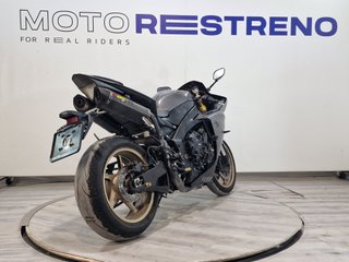YAMAHA R1 CROSSPLANE
