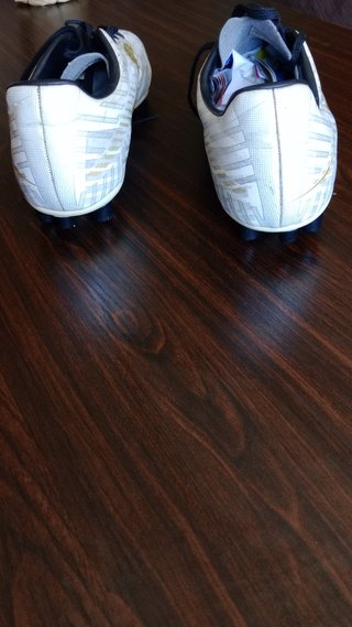 Zapatillas Fútbol Talla 41.NO ENVIO