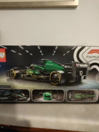 LEGO Speed Champions Aston Martin AMR24