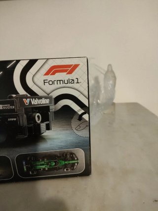 LEGO Speed Champions Aston Martin AMR24