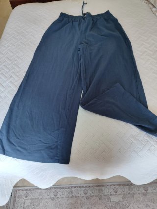 Lote 6 pantalones y 2 camisas sin estrenar