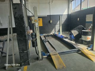 Elevador de 4 columnas para taller + gato hidráuli