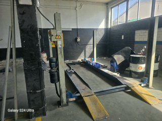Elevador de 4 columnas para taller + gato hidráuli