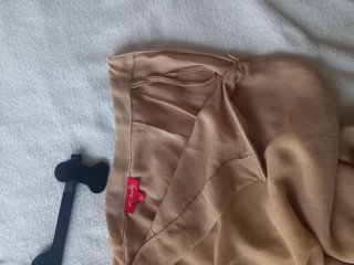 Pantalones efecto falda beige