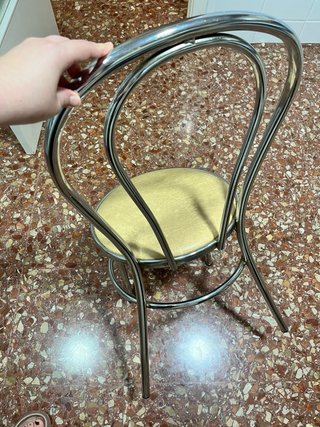 Juego 2 Sillas de cocina beige y plateadas