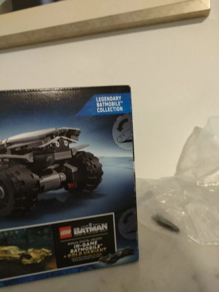 LEGO 76331 Batman v Superman Batmobile