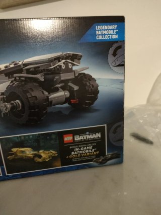 LEGO 76331 Batman v Superman Batmobile