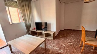 Piso en alquiler en El Juncal - Av. de la Paz en Sevilla