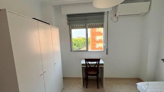 Piso en alquiler en El Juncal - Av. de la Paz en Sevilla