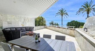 Piso en alquiler en Las Lomas de Río Verde en Marbella