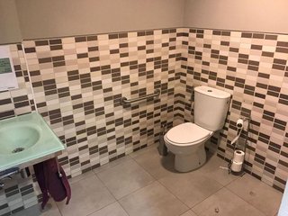 Local comercial en venta en Centre en Cornellà de Llobregat